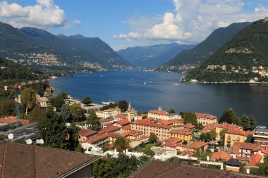 Como.