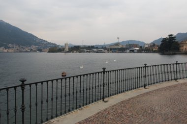 Como.
