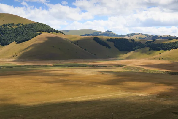 Castelluccio di Norcia — kuvapankkivalokuva