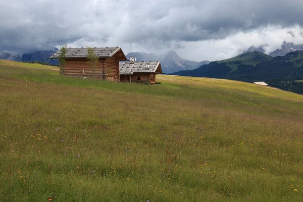 Chaty na Seiser Alm — Stock fotografie