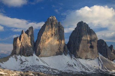 Üç tepeler - Dolomites