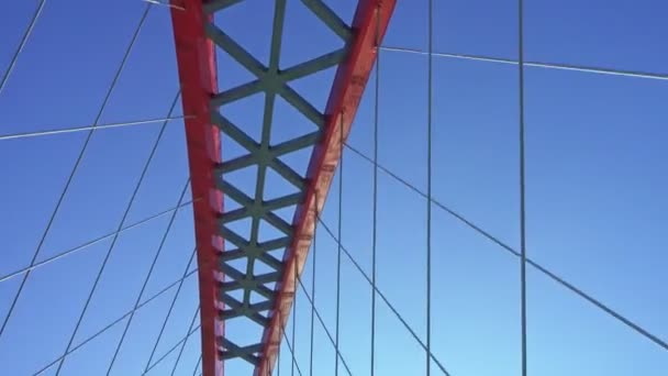 Pintoresca Construcción Del Puente Arqueado Camino Está Apoyado Por Enormes — Vídeo de stock