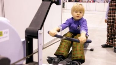 Eğitim spor simülatörü kardeşler