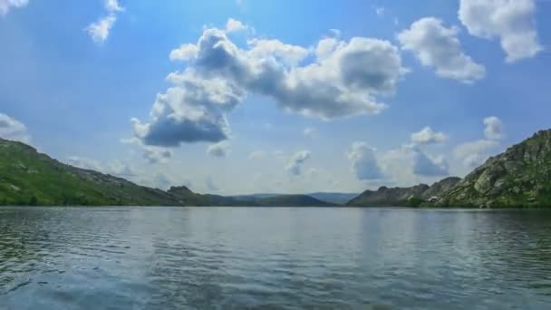 Paisaje del lago de montaña en Kazajstán. Caducidad . — Vídeo de stock