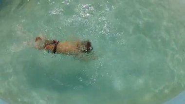 Sualtı Yüzme Havuzu çocuk