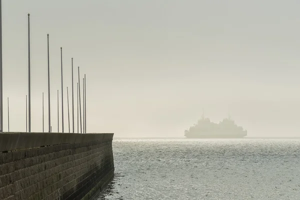 In den Nebel — Stockfoto