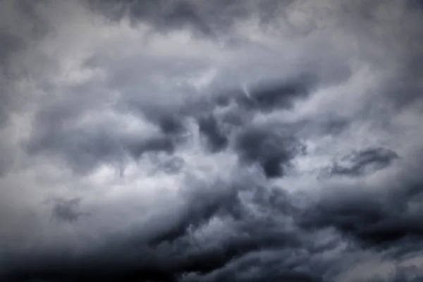 Fondo del cielo tormentoso — Foto de Stock