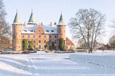 Karda Trolleholm Kalesi