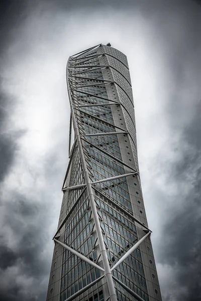 发自斯德哥尔摩 2020年8月21日 转向托索 Turning Torso 是瑞典一座新未来主义住宅摩天大楼 也是斯堪的纳维亚半岛最高的建筑 位于Malmo — 图库照片