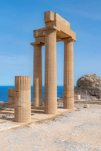 Ruinerna Stoa Psithyros Vid Lindos Akropolis Den Grekiska Rhodos — Stockfoto