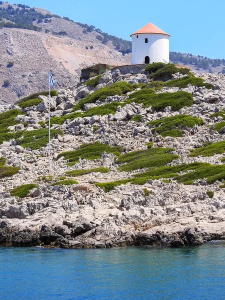 Symi Grecia Julio 2021 Molino Viento Que Saluda Entrar Puerto — Foto de Stock