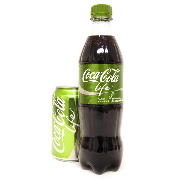 Botella y lata de Coca Cola Life — Foto de Stock