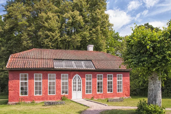Hovdala 성곽 오렌지 빌딩 — 스톡 사진