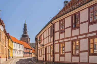 Ystad Crescent Caddesi