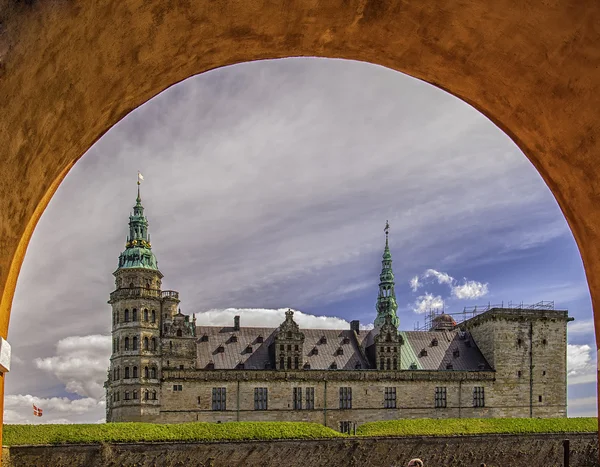 Kronborg castle prostřednictvím Arch — Stock fotografie