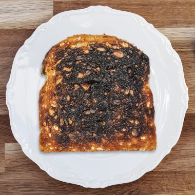 yanmış tost dilim