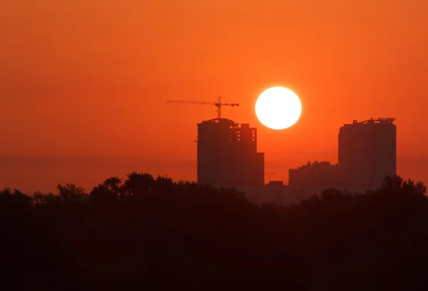 Rising sun in Kiev, — Stock Photo, Image