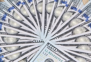 yelpaze şeklinde para