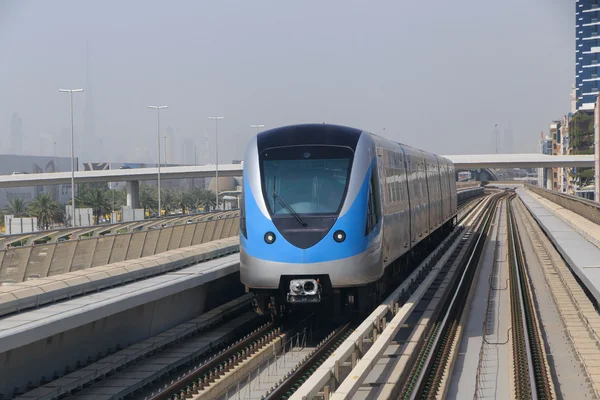 Metro train in Dubai — Stock Photo, Image