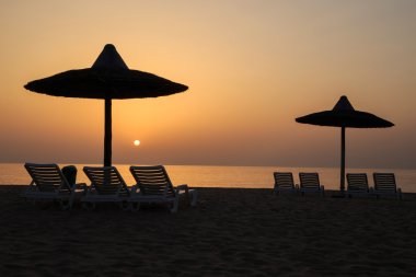 Hint Okyanusu güneş doğarken