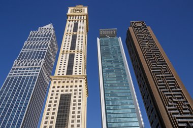 Dubai, Birleşik Arap Emirlikleri - 14 Mayıs 2016: Dubai kuleleri