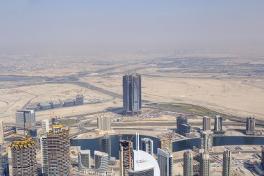 Dubai, Birleşik Arap Emirlikleri - 20 Mayıs 2016: Dubai, havadan görünümü