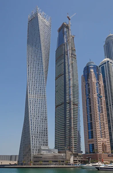 DUBAI, Emirati Arabi Uniti - 15 MAGGIO 2016: vista sulla Cayan Tower — Foto Stock