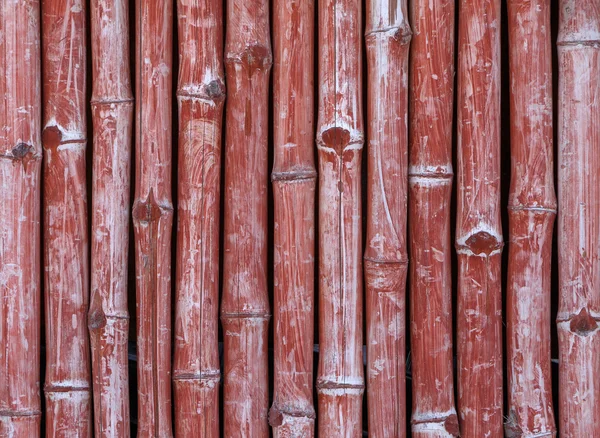 Красная бамбуковая стена — стоковое фото