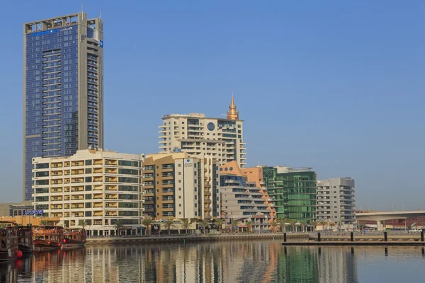 DUBAI, UAE - MAY 12, 2016: hotels in Marina district — Stock Photo, Image