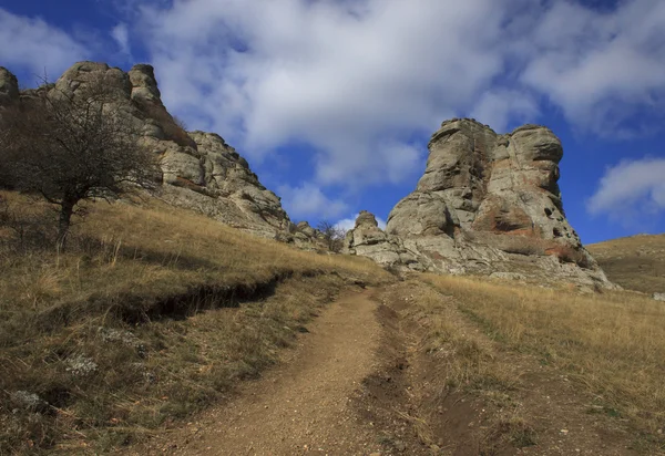 Kırım Dağları ile peyzaj — Stok fotoğraf