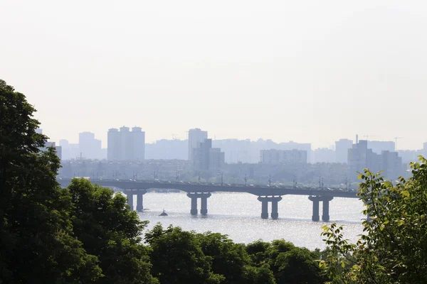 Puente en Kiev —  Fotos de Stock