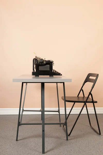 Antique typewriter at office — Stock Photo, Image