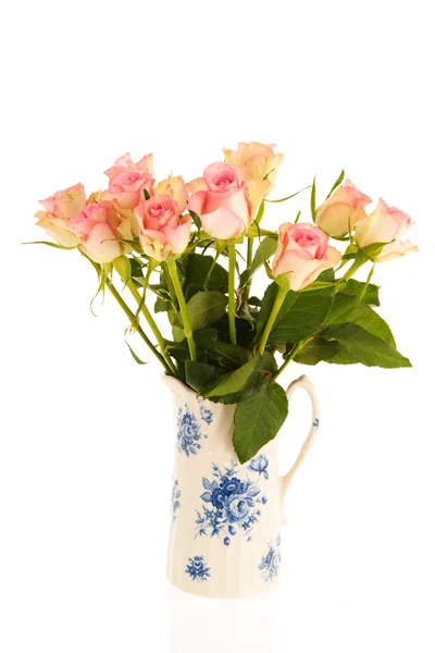 Bouquet roses in vase — Stock Photo, Image