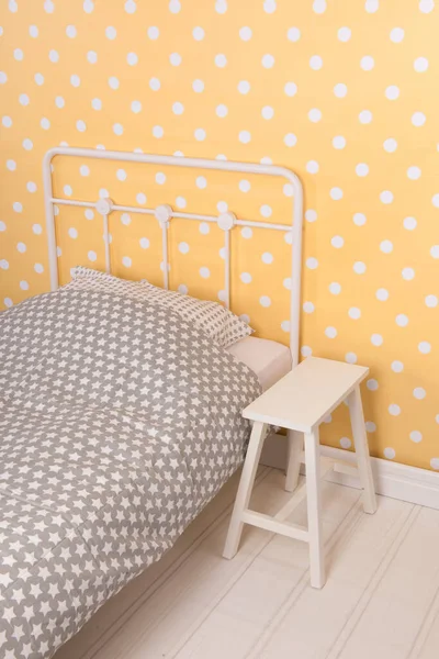 Yellow Bedroom Single Bed — Stock Photo, Image