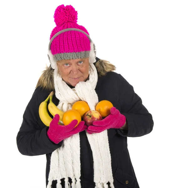 Mulher Inverno Saudável Com Frutas Isoladas Sobre Fundo Branco — Fotografia de Stock