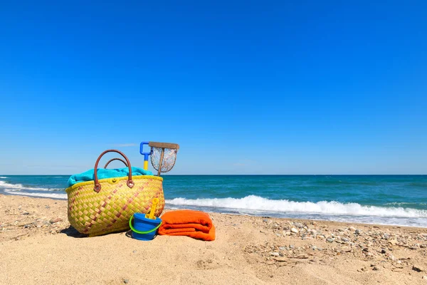 Borsa Spiaggia Giocattoli Vacanze Estive — Foto Stock