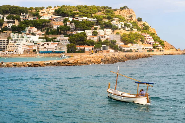 Küste Mit Dorf Und Hafen Estartit Spanien — Stockfoto