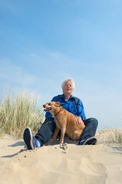 Man med hund — Stockfoto