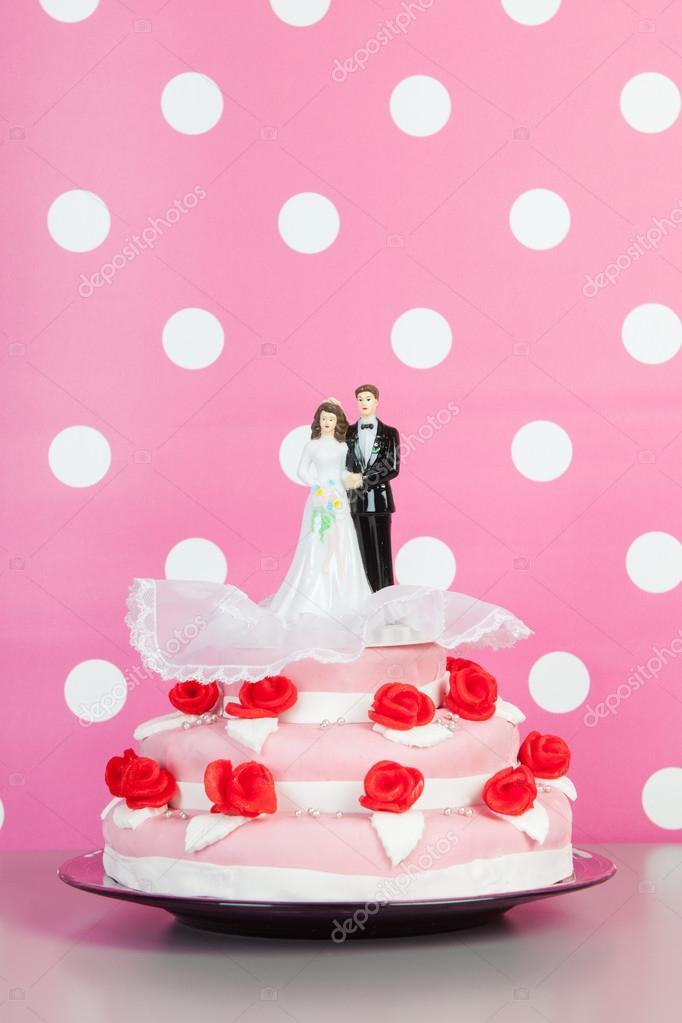 Wedding cake with couple