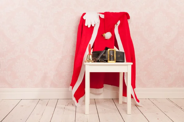 Vintage-Interieur mit Kleidung Weihnachtsmann — Stockfoto