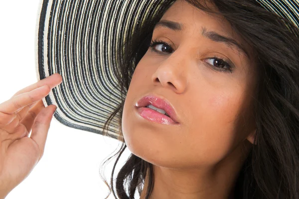 Portrait of black woman in white bikini with straw hat — Stock Photo, Image