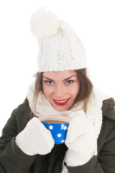 Portret winter meisje met warme chocolademelk — Stockfoto