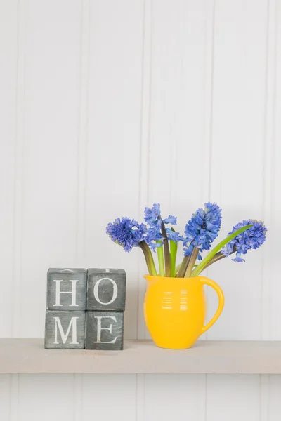 Flores em casa — Fotografia de Stock