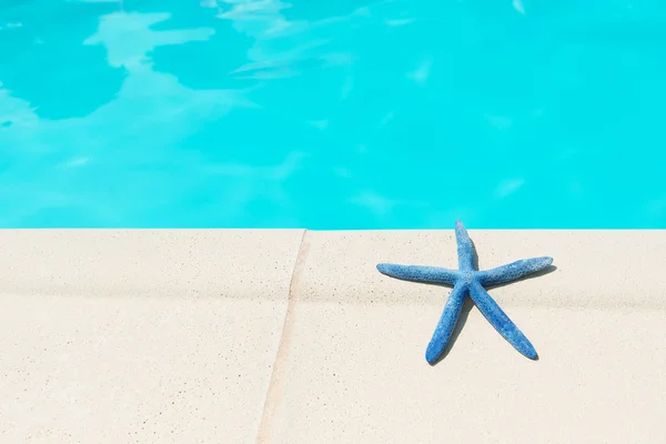 Swimming pool — Stock Photo, Image