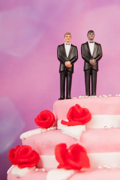 Bolo de casamento com casal gay — Fotografia de Stock