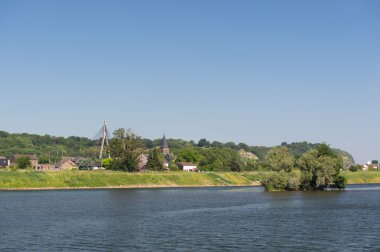 Hollanda'da Meuse Nehri