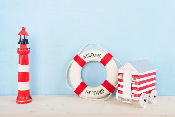 Spiaggia con faro — Foto Stock