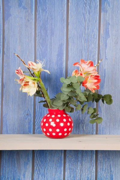 Bouquet Amaryllis in interior — Stock Photo, Image