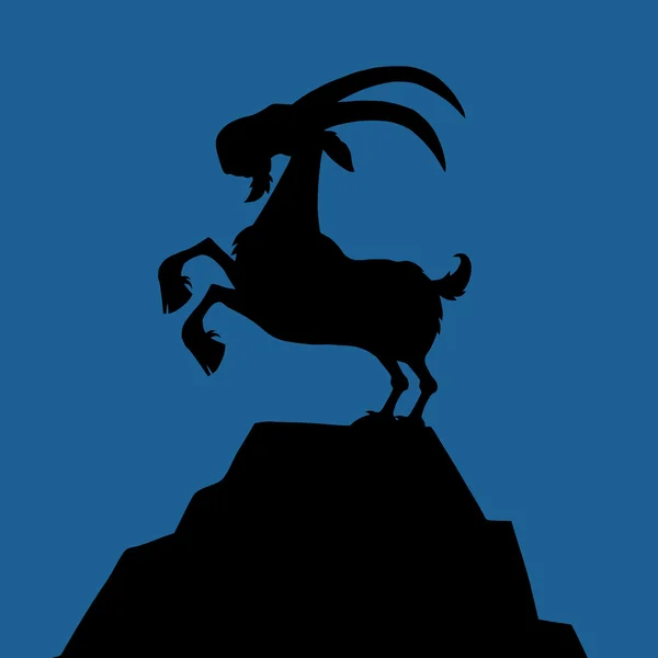 Silueta de cabra negra en la cima de un pico de montaña sobre fondo azul —  Fotos de Stock