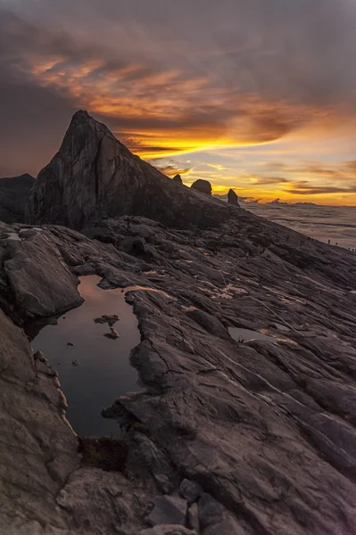 Mont Kinabalu lever de soleil — Photo